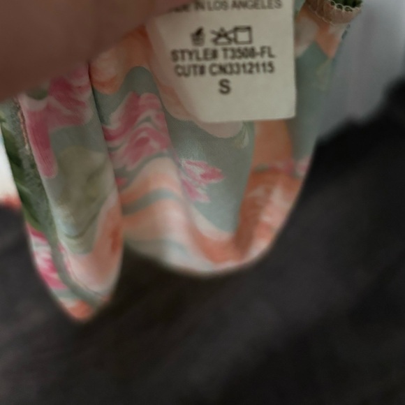 💜💜 Adorable Now and Forever mixed print one shoulder top. Size small. - Picture 5 of 6